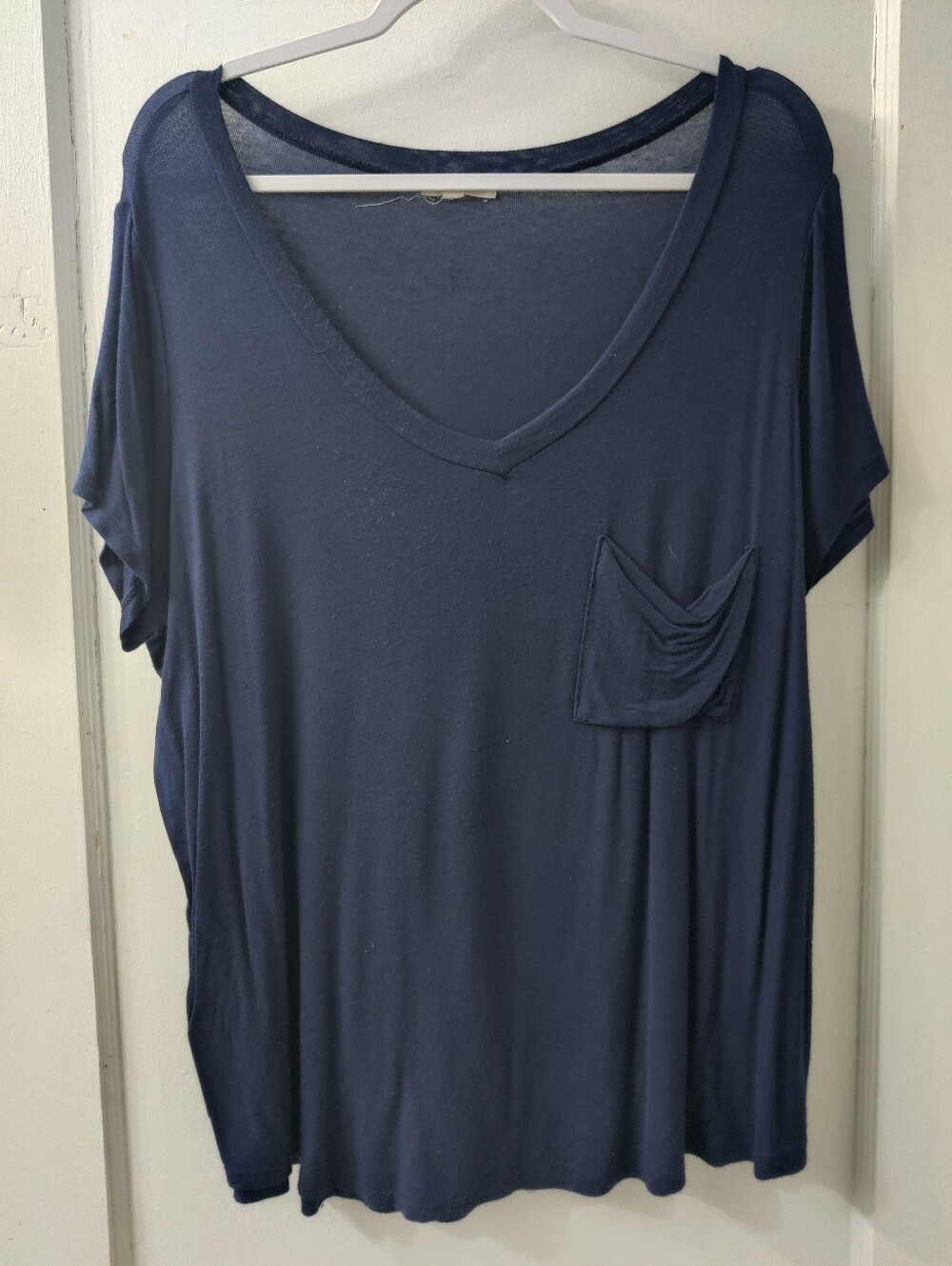 paper tee Navy V-Neck Short Sleeve Pocket Tee